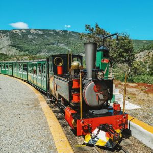 El Calafate y Ushuaia en Semana de turismo desde el 28 de marzo al 04 de abril del 2026 Grupal en formación