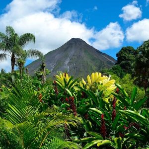 Volcán Arenal y paisaje natural de Costa Rica