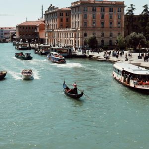 Circuito Italia Venecia Florencia Roma con góndolas en Venecia