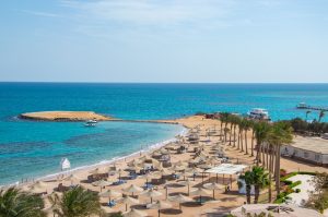 Playa de Hurghada en el Mar Rojo de Egipto y Mar Rojo 