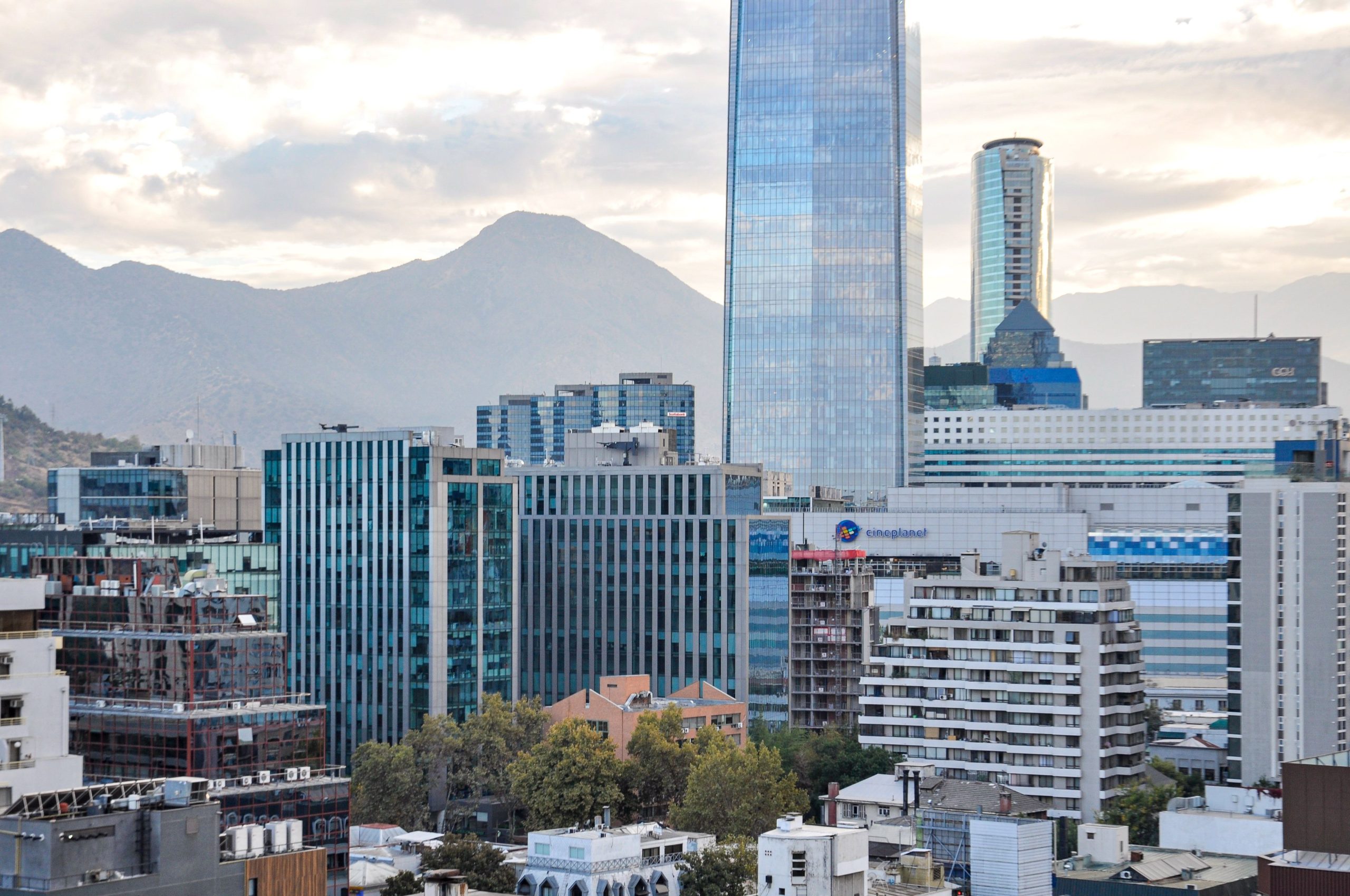 Puerto Varas y Santiago: Salida Grupal acompañada desde Montevideo –  9 Días — Chile