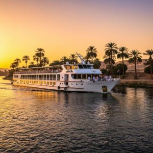 Crucero turístico por el río Nilo en Egipto