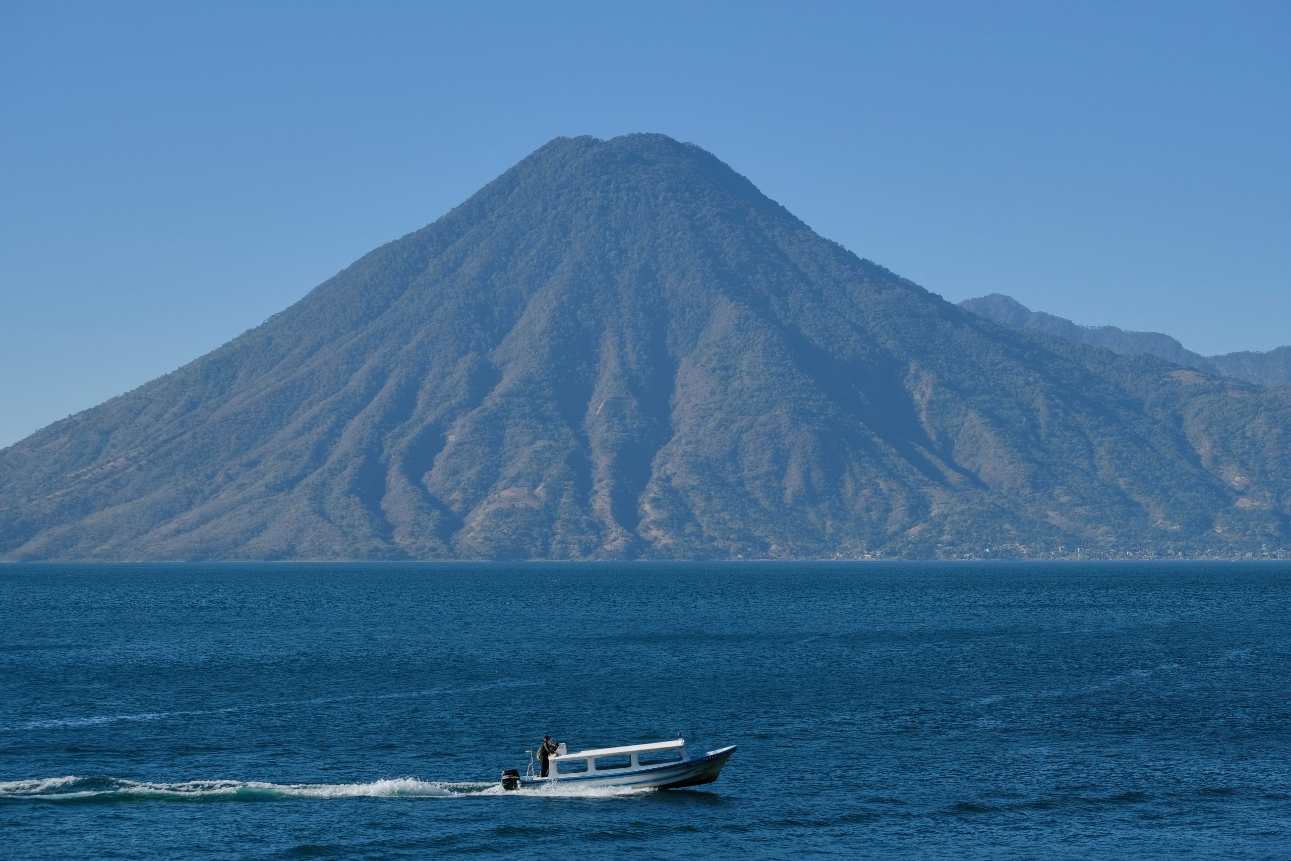 Viaje a Guatemala Lago Atitlan Volcanes Ruta Maya acompañado desde Montevideo Mac Travel Viajes