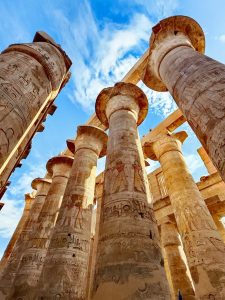 Columnas del Templo de Karnak en Luxor Egipto